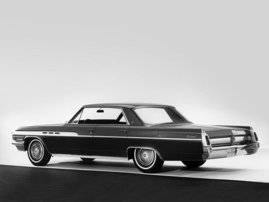  Buick Wildcat Hardtop Sedan 1963 года  (фото 1 из 1)